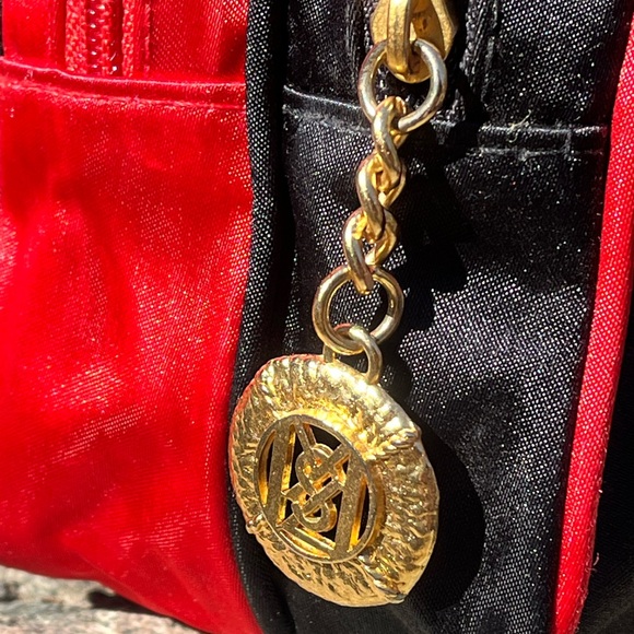YVES SAINT LAURENT | Champagne Cosmetic Bag - Picture 6 of 8